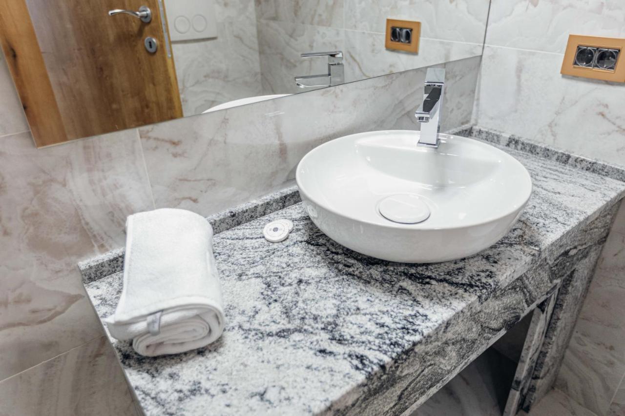 Hotel Livnica Belgrade Luaran gambar
